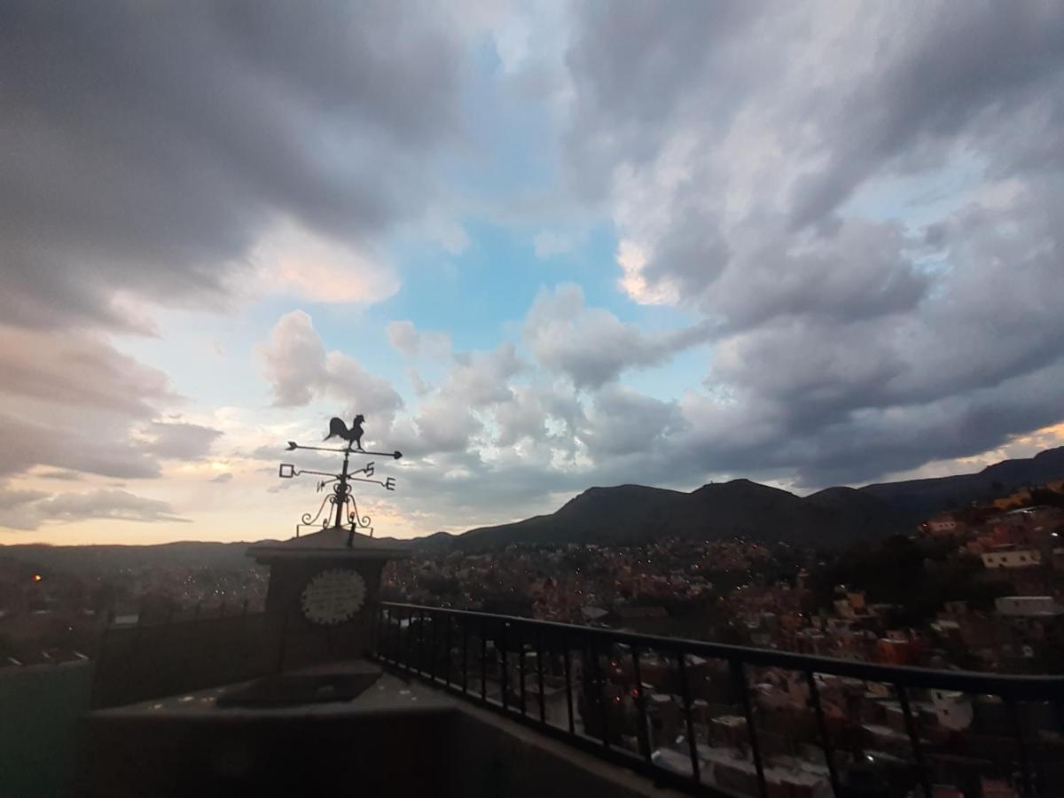 Hostal Casa De Dante Guanajuato Esterno foto